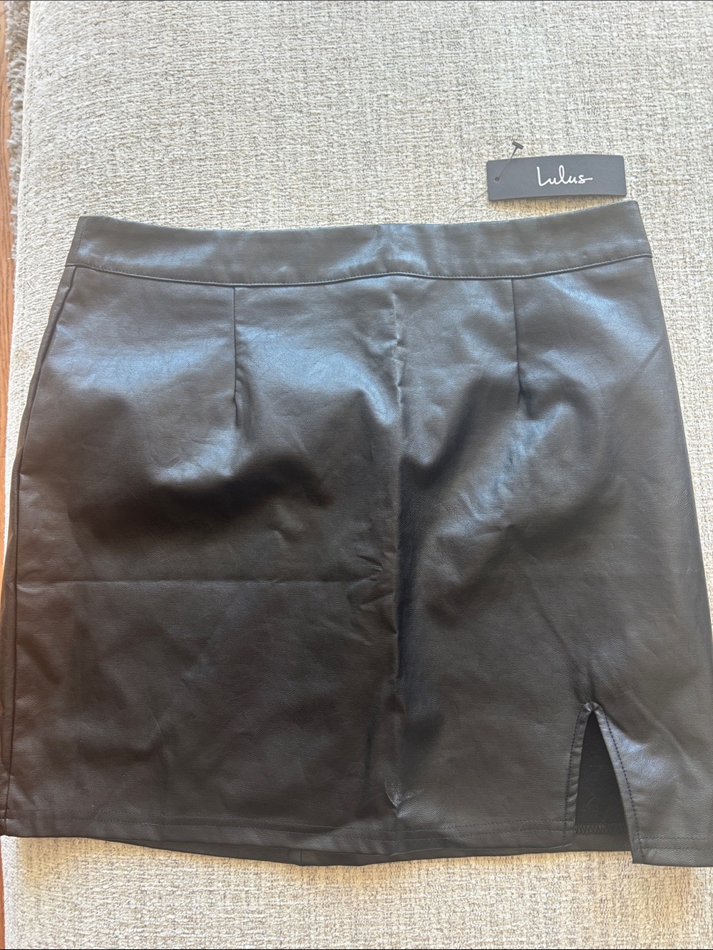 NEW w tags never worn Lulu's Black Faux Leather Mini Skirt with Side Slit